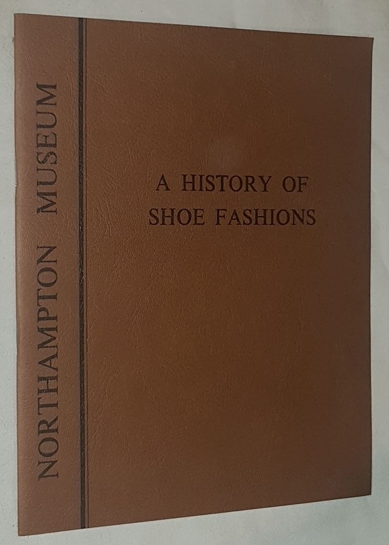 A History of Shoe Fashions