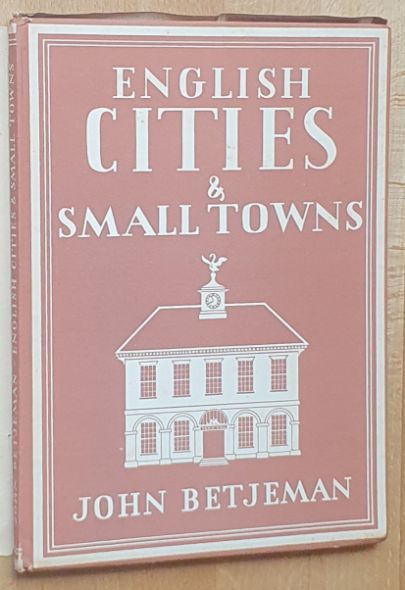 English Cities and Small Towns (Britain in Pictures series)