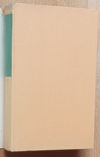 Cambridgeshire (The Buildings of England)