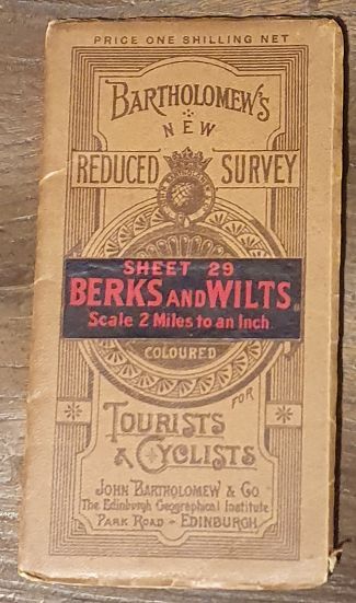 Bartholomew's 'Half Inch to Mile' Map of England & Wales, Sheet 18 Wilts & Berks (cover has Bartholomew's New Reduced Survey for Tourists & Cyclists ) [Wiltshire and Berkshire]
